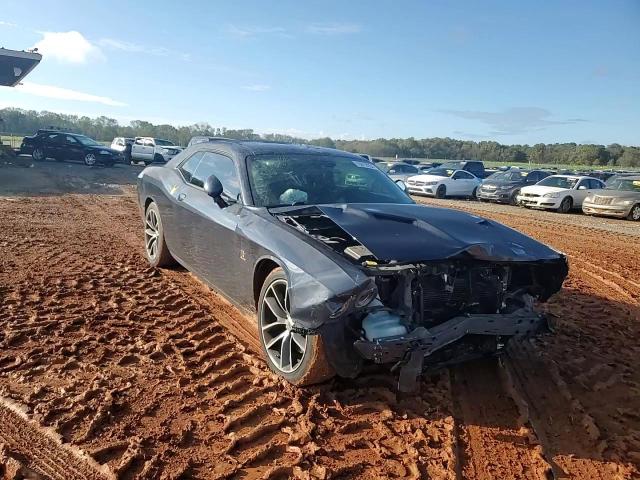 2017 Dodge Challenger - Image 11