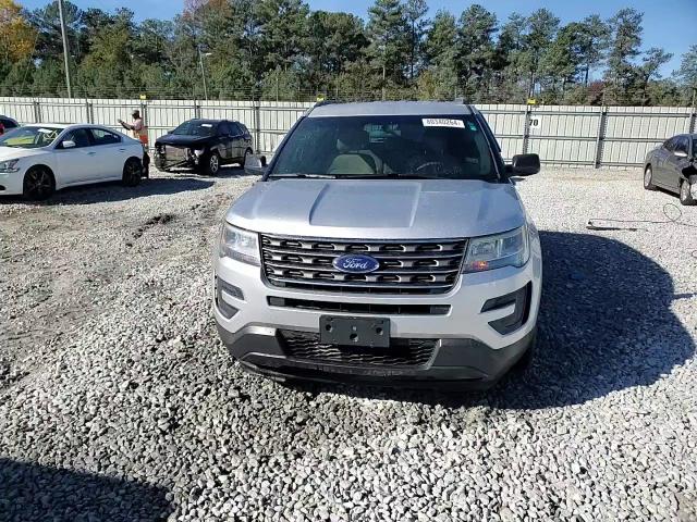 2017 Ford Explorer - Image 14