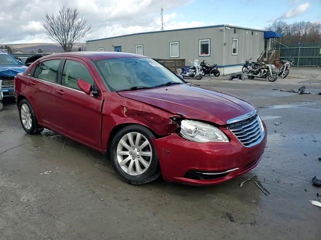 2012 Chrysler 200 - Image 13