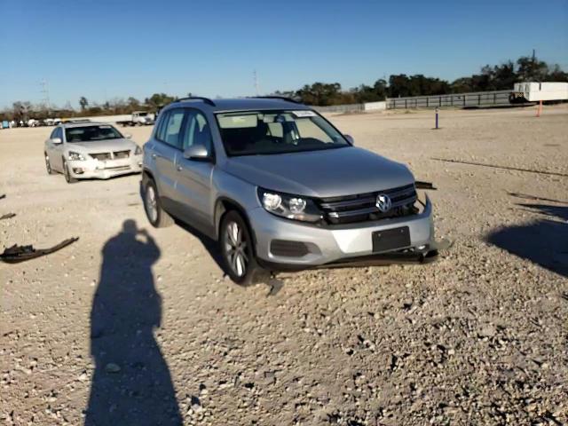 2018 Volkswagen Tiguan Limited VIN: WVGAV7AXXJK005265 Lot: 81324404