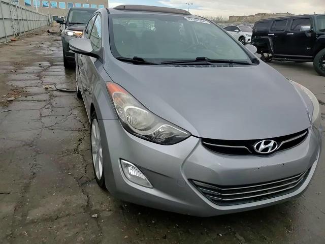 2013 Hyundai Elantra - Image 13