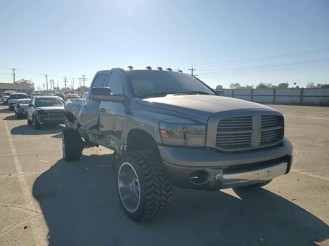 2006 Dodge RAM - Image 10