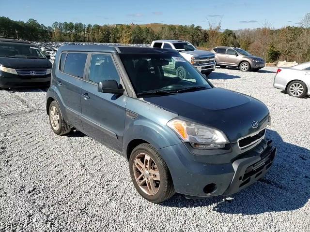 2011 Kia Soul + VIN: KNDJT2A22B7270218 Lot: 79956284