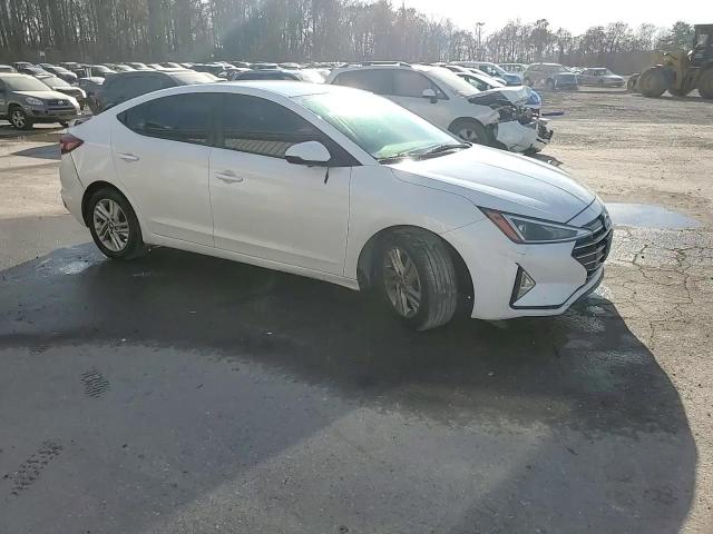 2020 Hyundai Elantra - Image 13