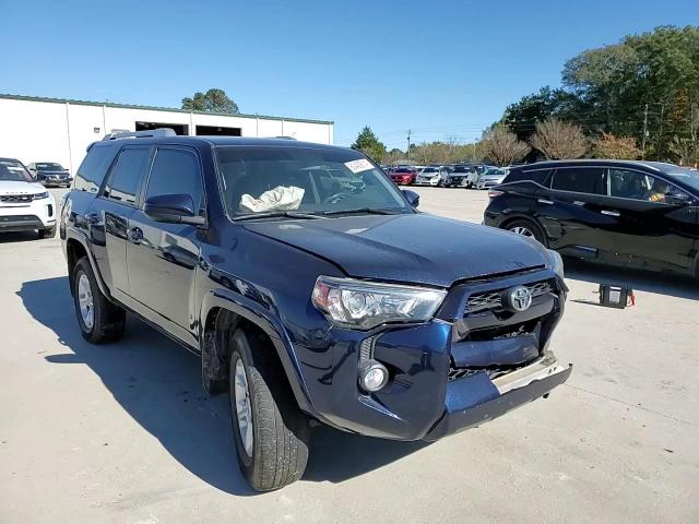 2018 Toyota 4Runner - Image 11