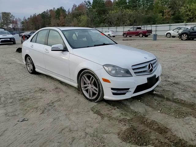 2013 Mercedes-Benz C 250 VIN: WDDGF4HB2DR270896 Lot: 81623434