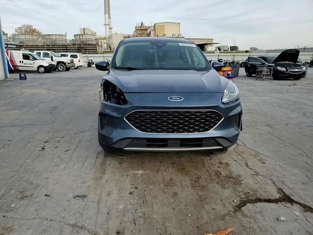2020 Ford Escape - Image 12