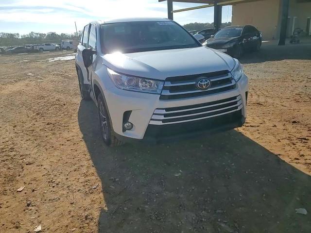 2019 Toyota Highlander - Image 14