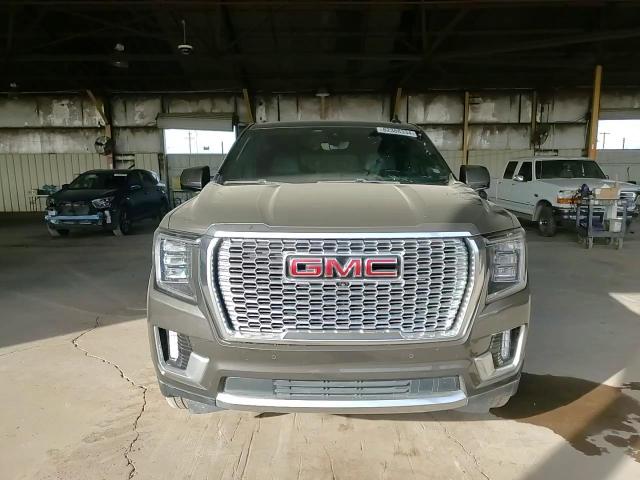 2021 GMC Yukon - Image 12