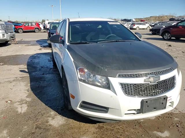 2014 Chevrolet Cruze - Image 13