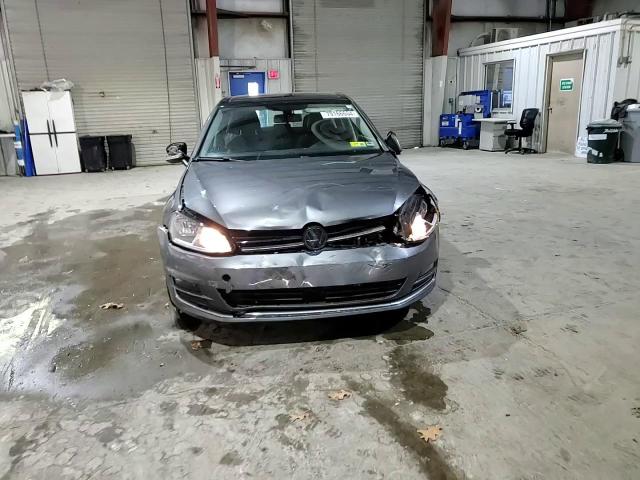 2017 Volkswagen Golf - Image 13