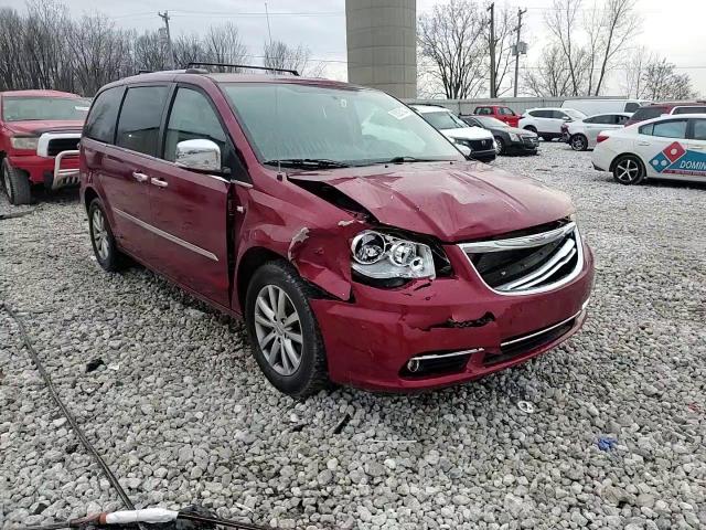 2014 Chrysler Town & Country - Image 14