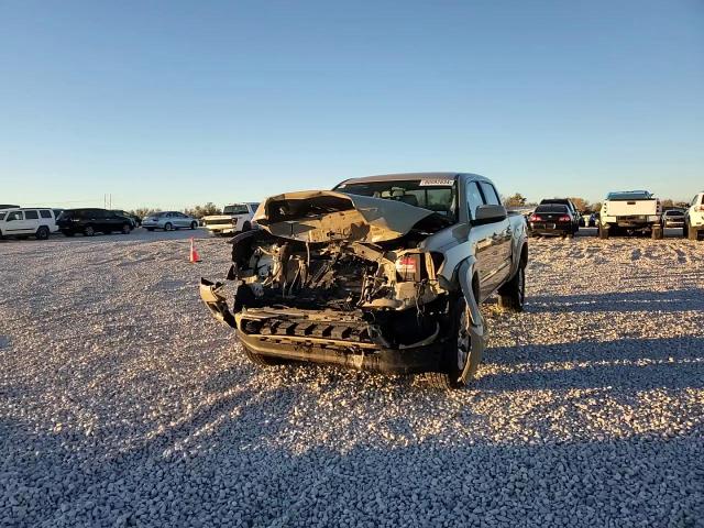 2017 Toyota Tacoma - Image 15