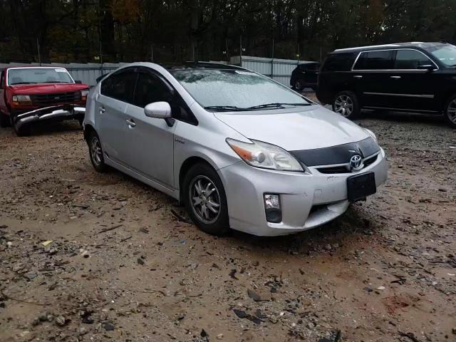 2010 Toyota Prius - Image 11