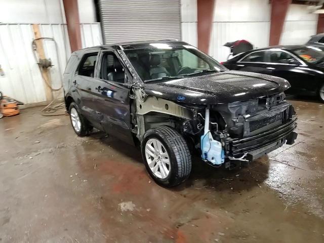 2019 Ford Explorer - Image 15