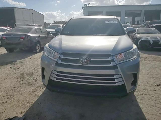 2019 Toyota Highlander Le VIN: 5TDZARFH7KS044258 Lot: 74551354