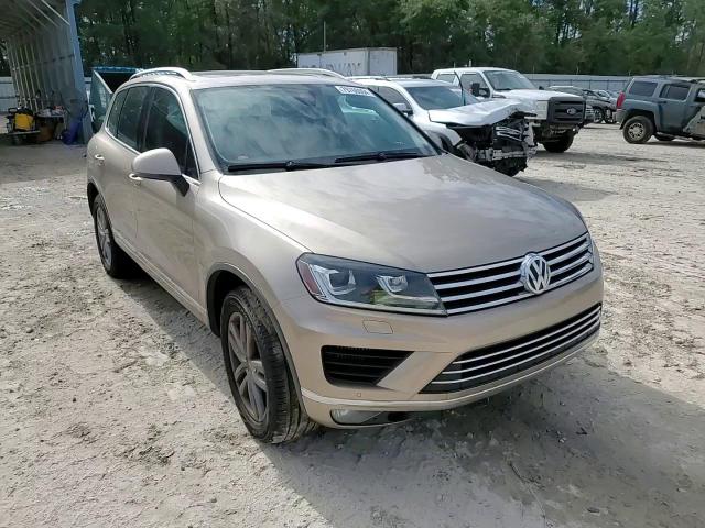 2016 Volkswagen Touareg Tdi VIN: WVGEP9BPXGD005558 Lot: 79760004