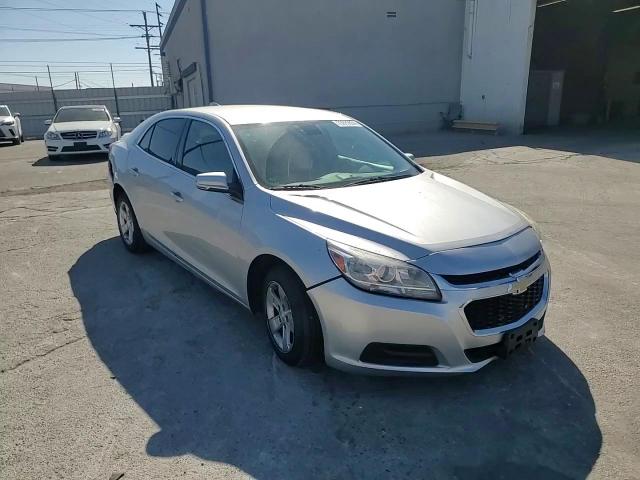 2016 Chevrolet Malibu - Image 10