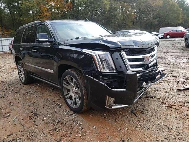 2020 Cadillac Escalade - Image 12