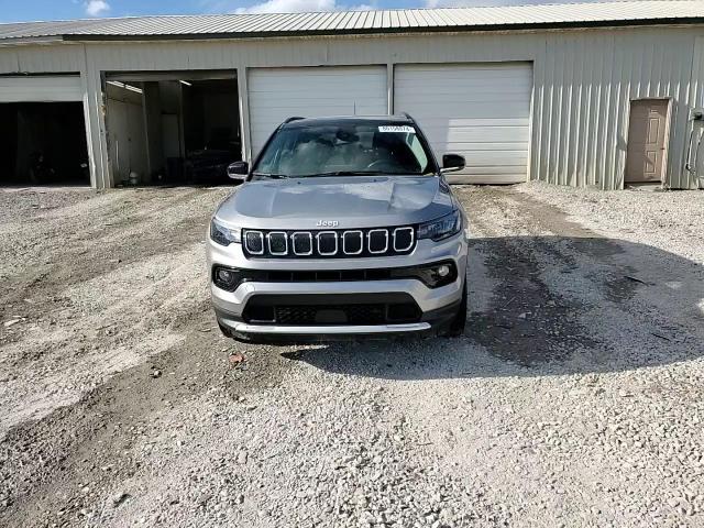 2022 Jeep Compass - Image 14
