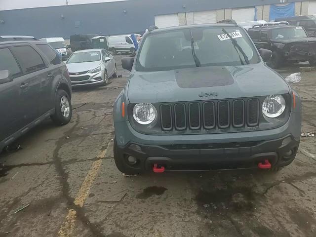 2016 Jeep Renegade - Image 11