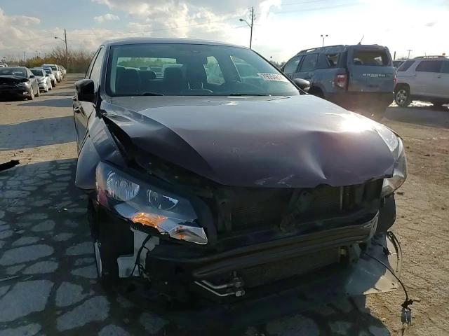 2014 Volkswagen Passat - Image 11