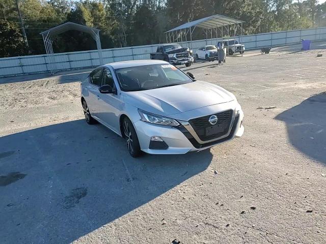 2021 Nissan Altima - Image 11
