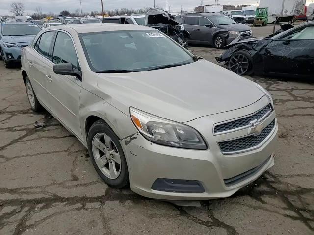 2013 Chevrolet Malibu - Image 11
