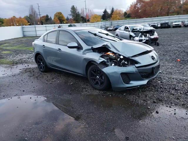 2013 Mazda 3 - Image 11