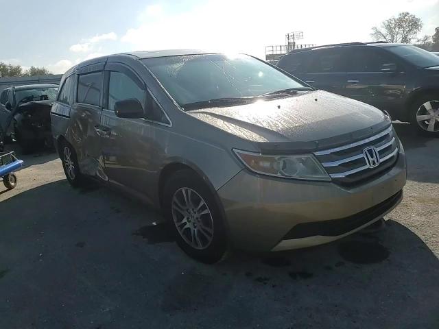 2011 Honda Odyssey - Image 12