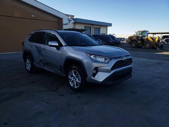 2020 Toyota Rav4 Xle VIN: 2T3W1RFV2LW087267 Lot: 79756524