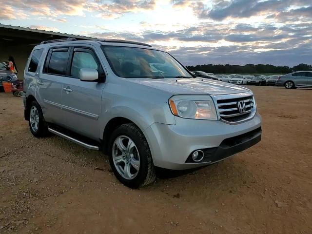 2015 Honda Pilot - Image 14