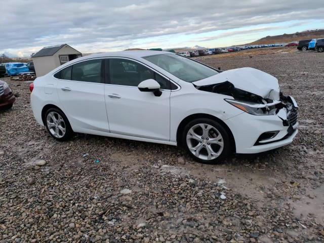 2017 Chevrolet Cruze - Image 13