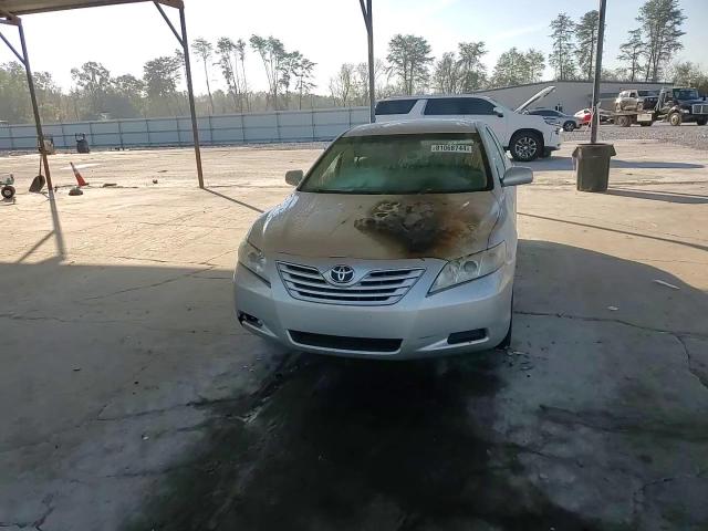 2009 Toyota Camry - Image 11