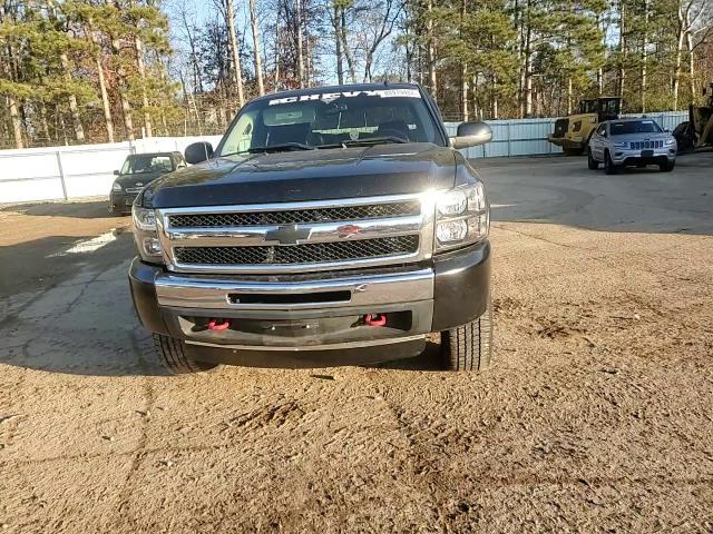 2010 Chevrolet Silverado - Image 11