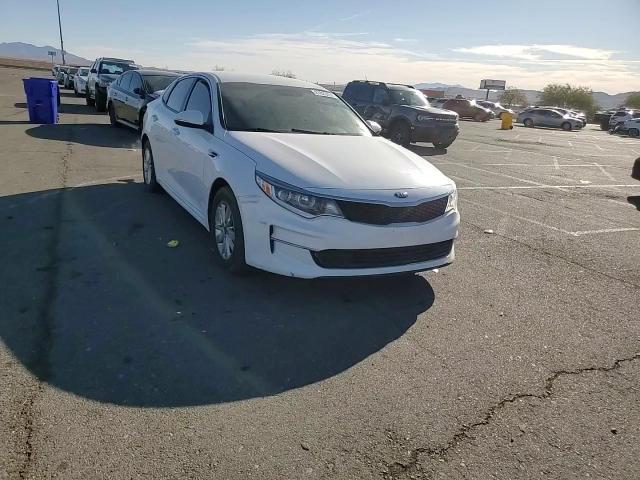 2018 Kia Optima - Image 10