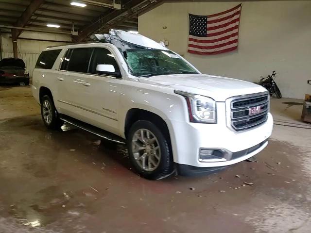2015 GMC Yukon - Image 15