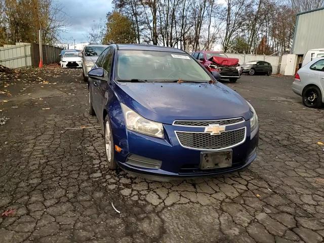 2012 Chevrolet Cruze - Image 11