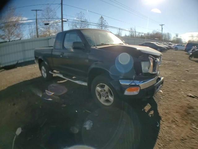 2000 Nissan Navara (Frontier) - Image 10