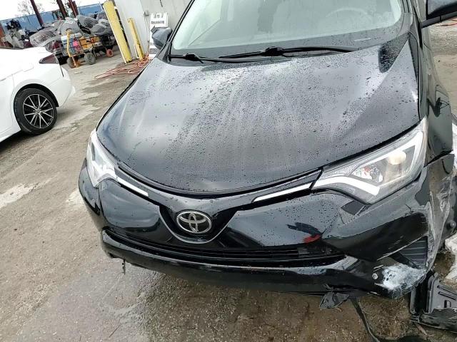 2018 Toyota RAV 4 - Image 14