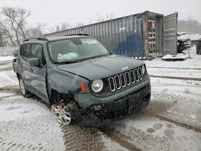 2017 Jeep Renegade - Image 14