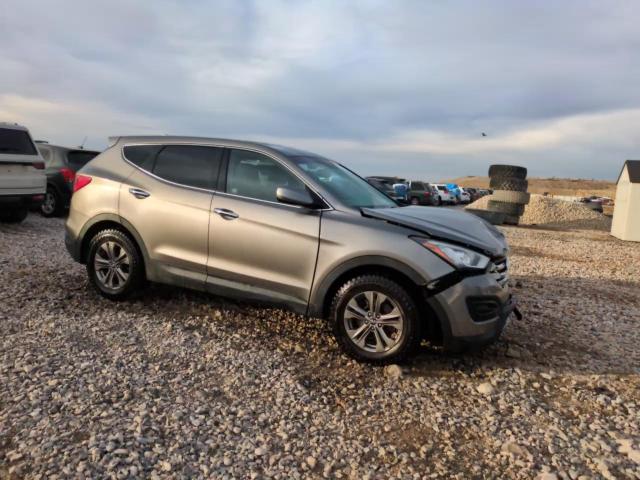 2013 Hyundai Santa Fe - Image 13