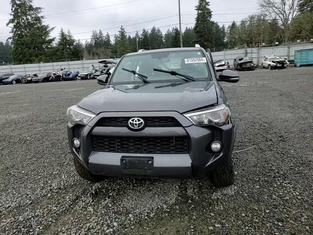 2018 Toyota 4Runner Sr5/Sr5 Premium VIN: JTEBU5JR0J5565792 Lot: 81552904