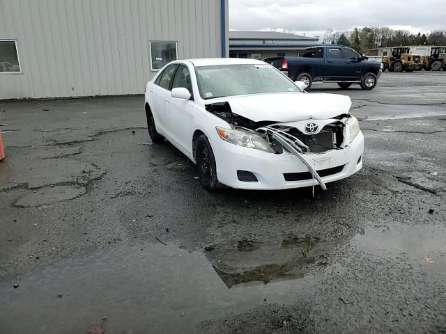 2010 Toyota Camry - Image 11