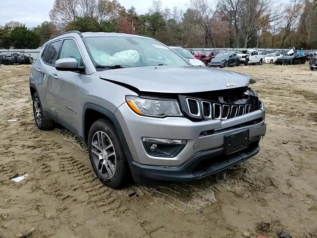 2018 Jeep Compass - Image 12