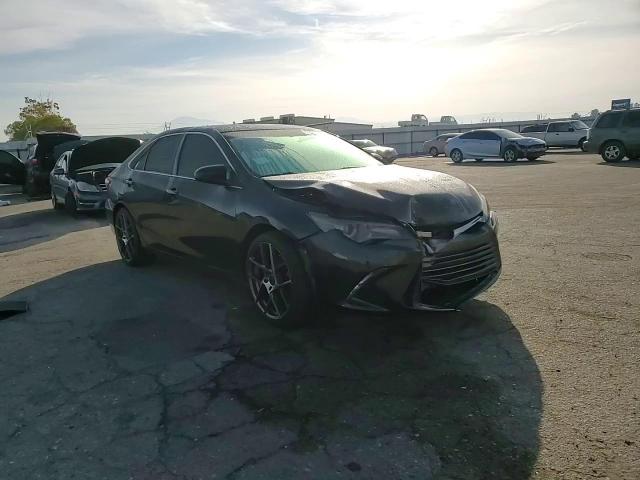 2015 Toyota Camry - Image 11