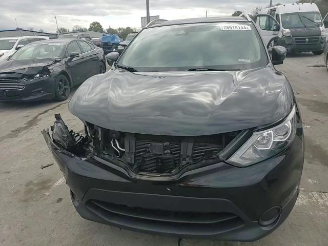 2019 Nissan Rogue - Image 11