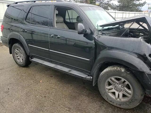 2003 Toyota Sequoia - Image 12