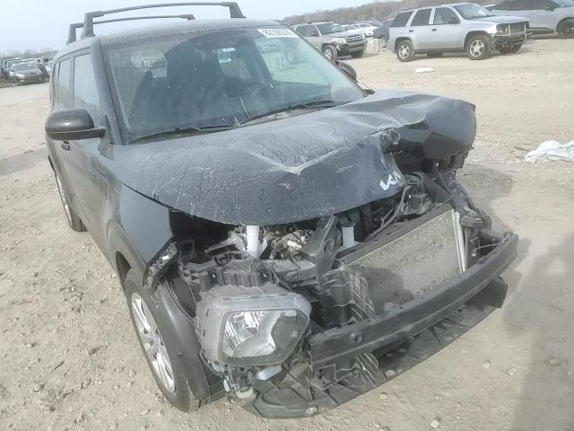 2022 Kia Soul - Image 11