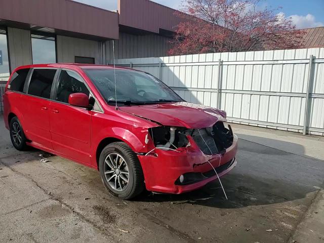 2016 Dodge Caravan - Image 11